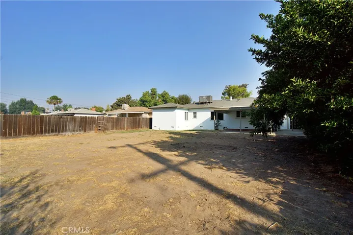 747 W Robinson Avenue, Fresno, California 93705
