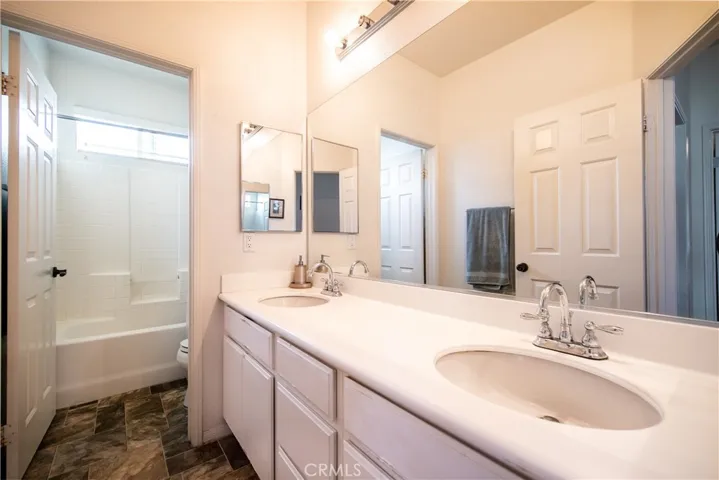 652 Apache Street, San Jacinto, California 92582
