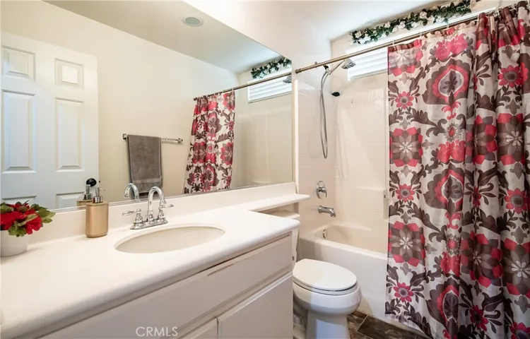 652 Apache Street, San Jacinto, California 92582