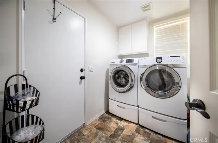 652 Apache Street, San Jacinto, California 92582