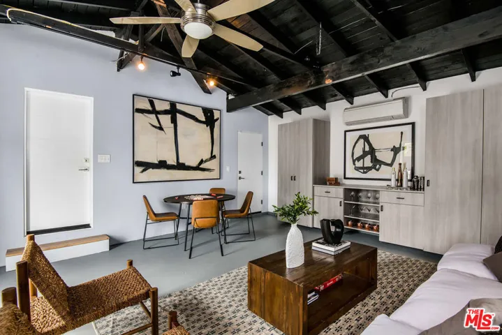 11860 Tiara Street, Valley Village, California 91607