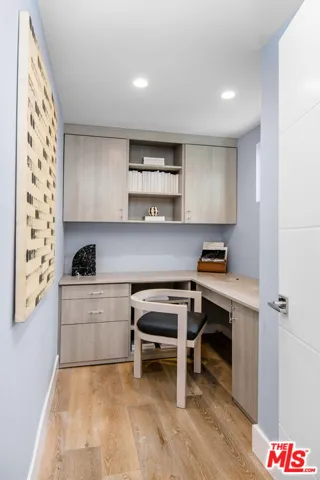 11860 Tiara Street, Valley Village, California 91607