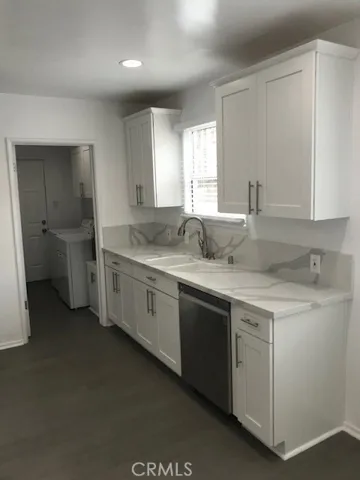 7036 Cantaloupe Avenue, Van Nuys, California 91405