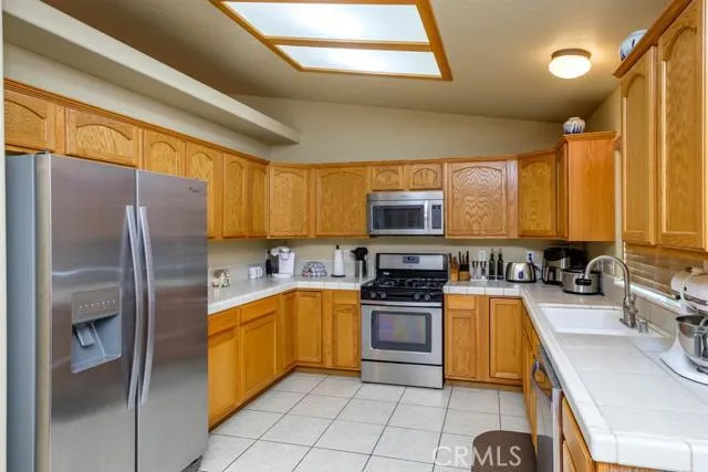 10603 Gila Court, Apple Valley, California 92308