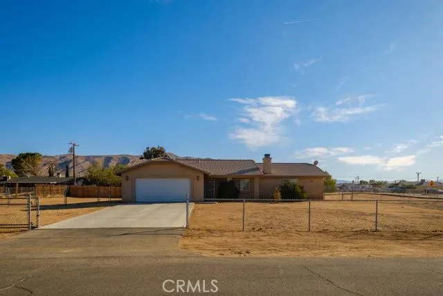 10603 Gila Court, Apple Valley, California 92308