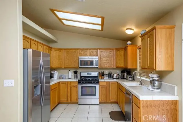10603 Gila Court, Apple Valley, California 92308