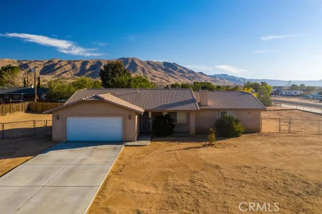 10603 Gila Court, Apple Valley, California 92308