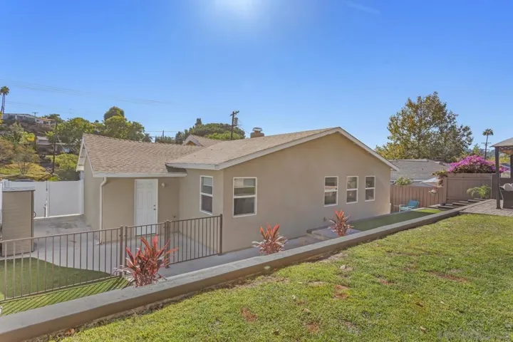 6226 Primrose Drive, La Mesa, California 91942