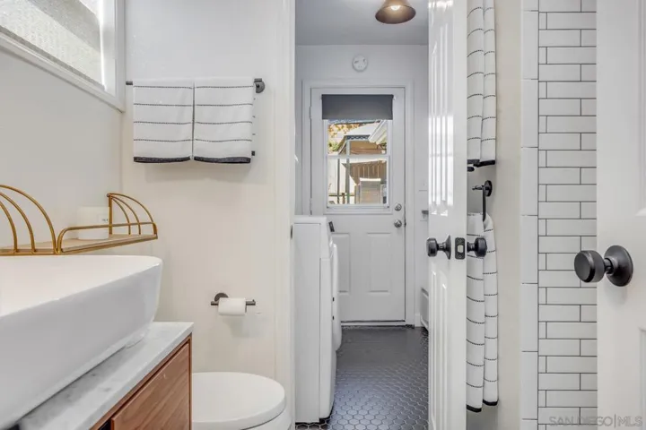 6226 Primrose Drive, La Mesa, California 91942