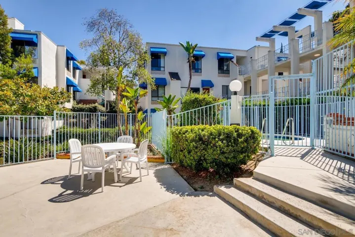 8328 Regents 2j, San Diego, California 92122