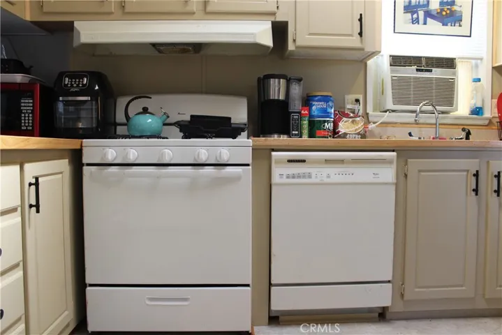 13050 Island Drive 12, Clearlake Oaks, California 95423