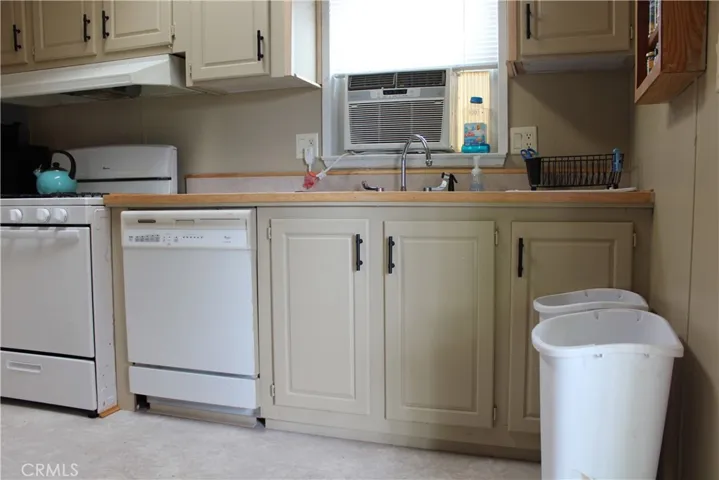 13050 Island Drive 12, Clearlake Oaks, California 95423