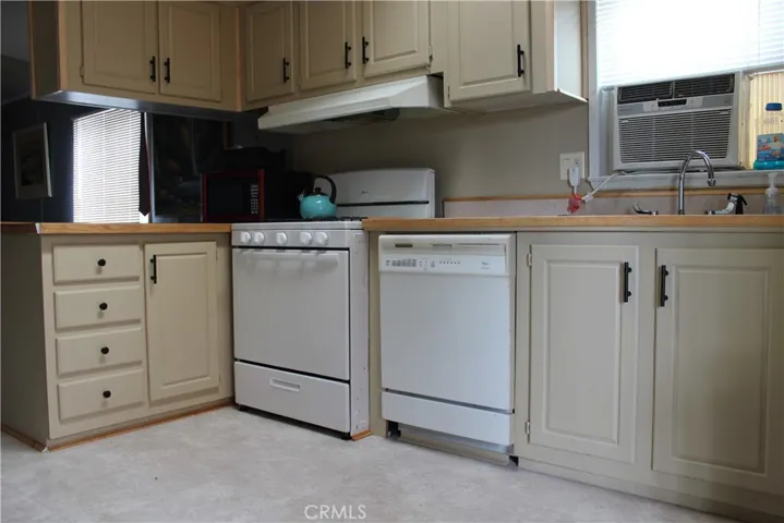 13050 Island Drive 12, Clearlake Oaks, California 95423
