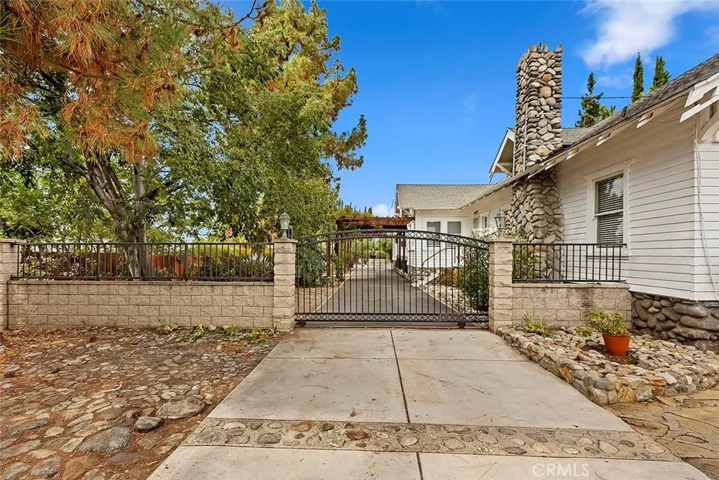 2373 N Indian Hill Boulevard, Claremont, California 91711