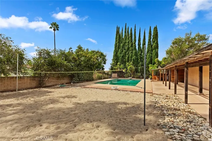 2373 N Indian Hill Boulevard, Claremont, California 91711