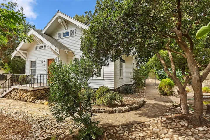 2373 N Indian Hill Boulevard, Claremont, California 91711