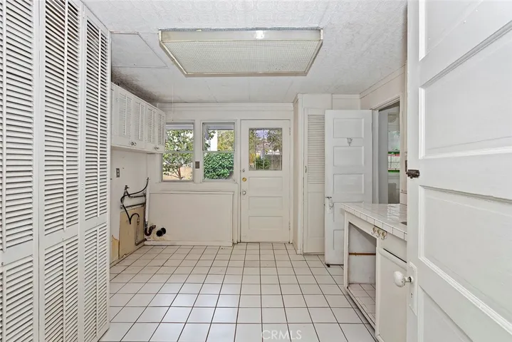 2373 N Indian Hill Boulevard, Claremont, California 91711