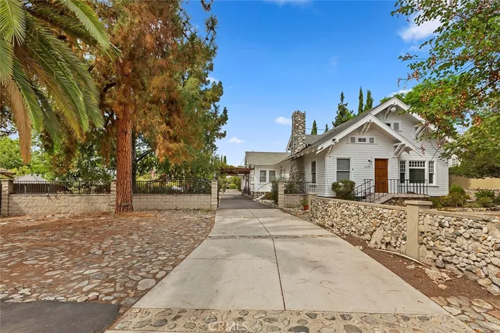 2373 N Indian Hill Boulevard, Claremont, California 91711