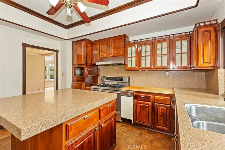 2373 N Indian Hill Boulevard, Claremont, California 91711