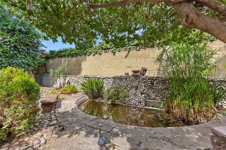 2373 N Indian Hill Boulevard, Claremont, California 91711