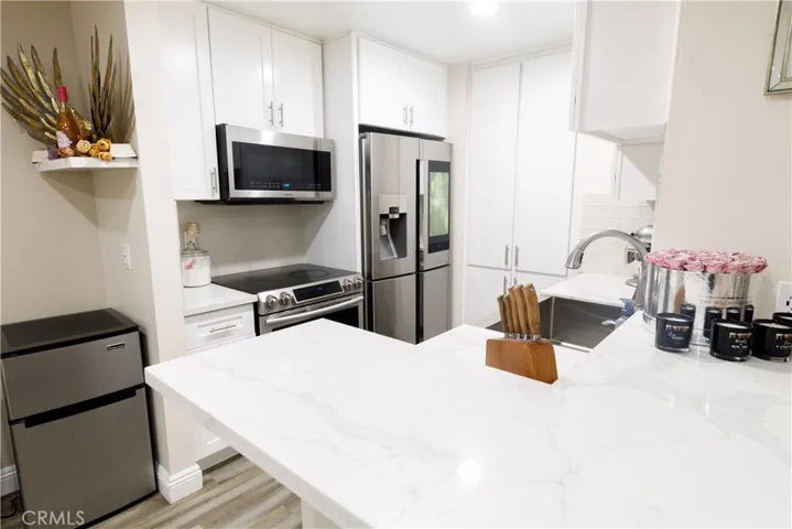 800 Coriander Drive R, Torrance, California 90502