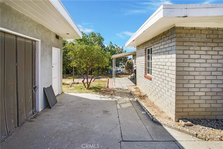 1040 De Garmo Drive, East Los Angeles, California 90063