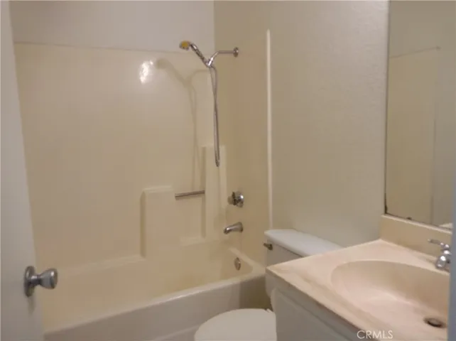 8960 Satinwood Street, Fontana, California 92335