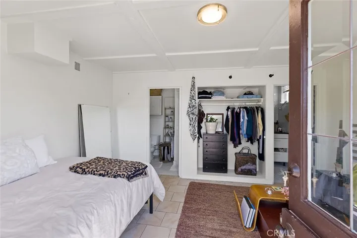 455 Hilledge Drive, Laguna Beach, California 92651