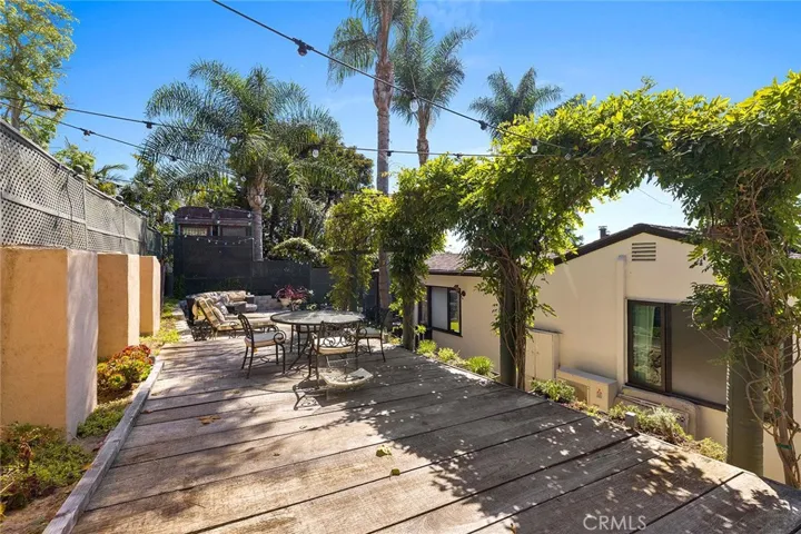 455 Hilledge Drive, Laguna Beach, California 92651