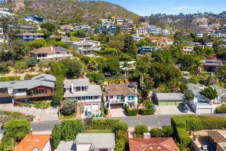 455 Hilledge Drive, Laguna Beach, California 92651