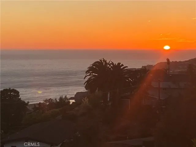 455 Hilledge Drive, Laguna Beach, California 92651