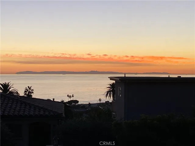 455 Hilledge Drive, Laguna Beach, California 92651