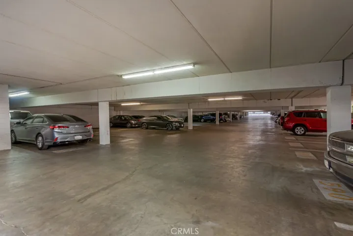 20134 Leadwell Street 108, Winnetka, California 91306