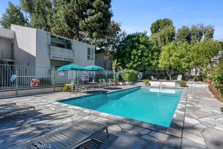 20134 Leadwell Street 108, Winnetka, California 91306