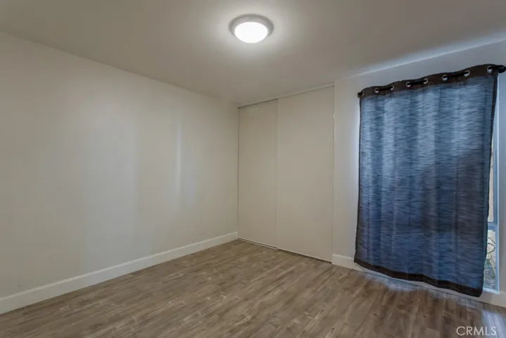 20134 Leadwell Street 108, Winnetka, California 91306