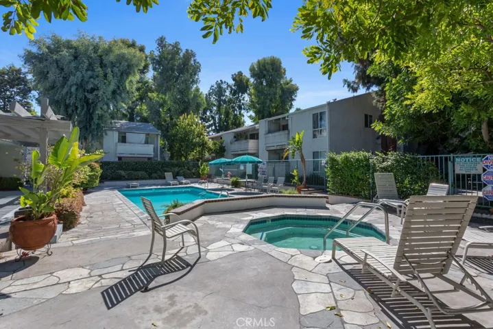 20134 Leadwell Street 108, Winnetka, California 91306