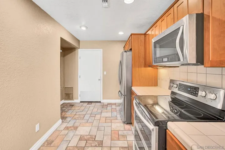 2985 Lexington Cir, Carlsbad, California 92010