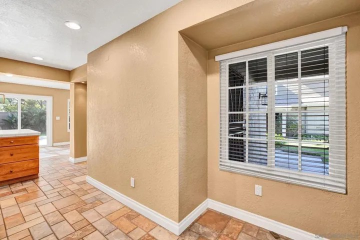 2985 Lexington Cir, Carlsbad, California 92010