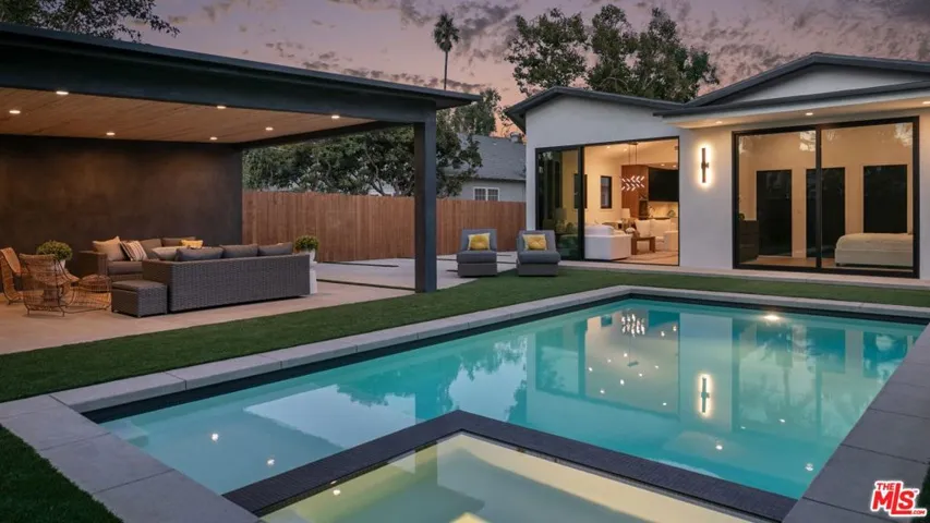 5709 Burnet Avenue, Sherman Oaks, California 91411