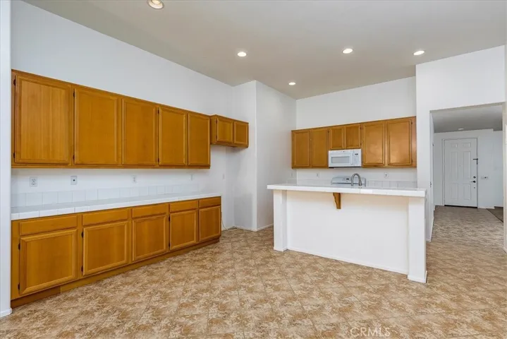 696 Victorian Hill Drive, Perris, California 92570