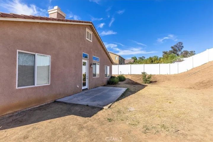696 Victorian Hill Drive, Perris, California 92570