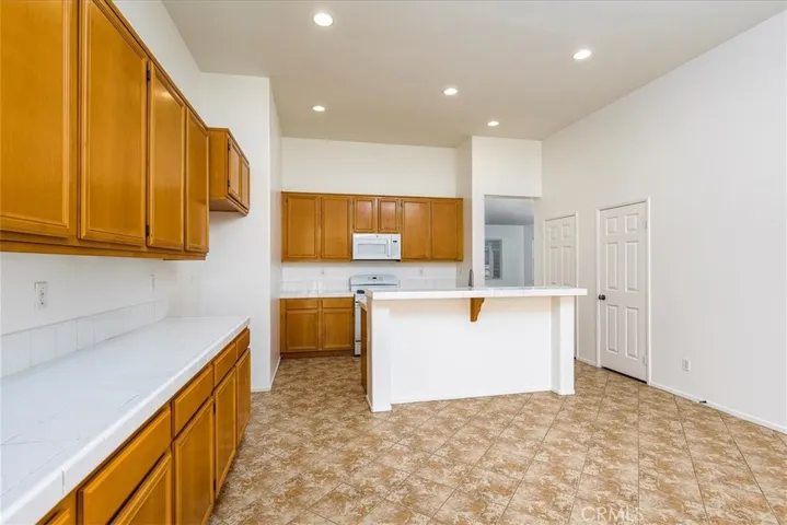 696 Victorian Hill Drive, Perris, California 92570