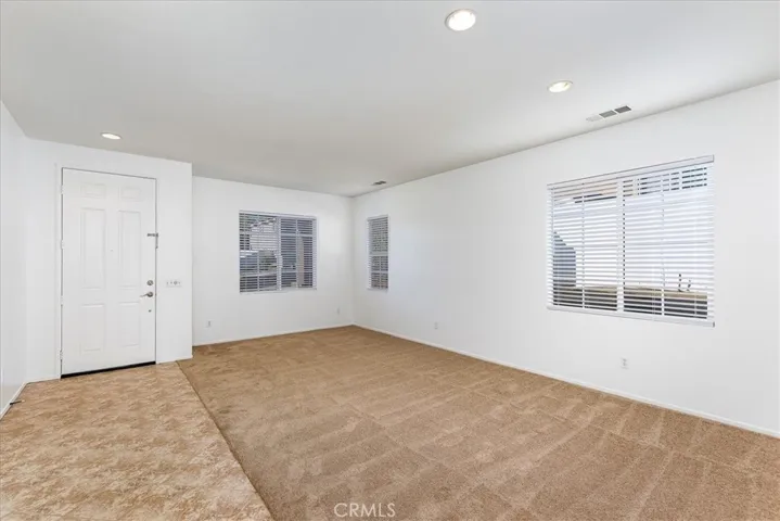 696 Victorian Hill Drive, Perris, California 92570