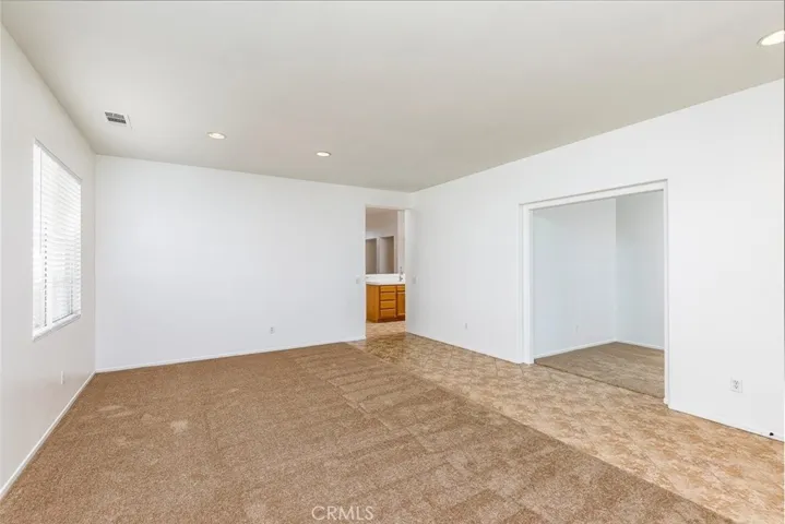 696 Victorian Hill Drive, Perris, California 92570
