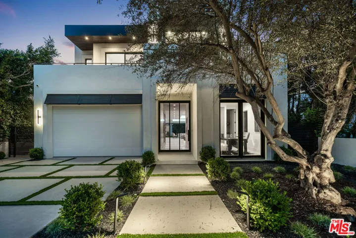 519 N Laurel Avenue, Los Angeles, California 90048