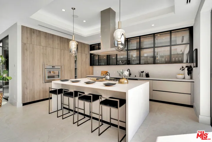 519 N Laurel Avenue, Los Angeles, California 90048