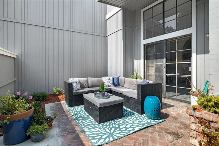 4490 Shorebird Drive 13, Huntington Beach, California 92649