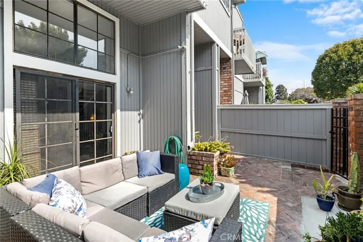 4490 Shorebird Drive 13, Huntington Beach, California 92649