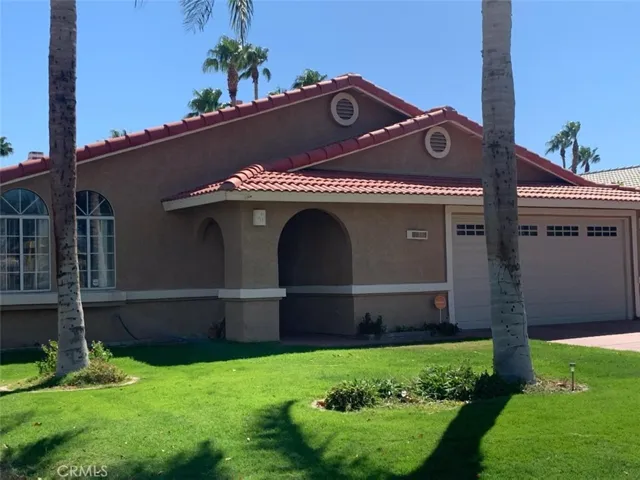 68425 Tachevah Dr., Cathedral City, California 92234