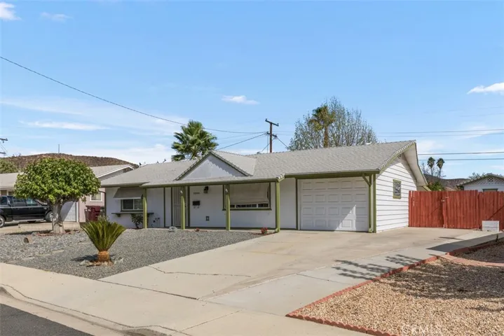 29084 Desert Hills Road, Menifee, California 92586